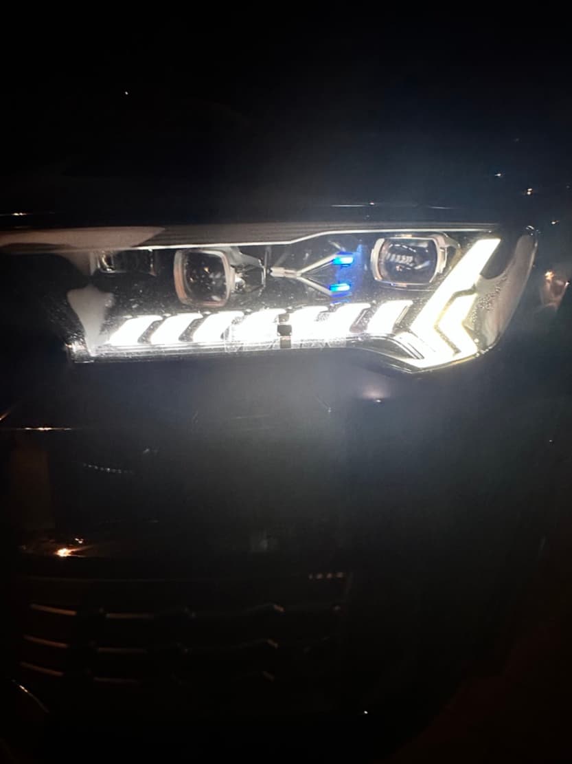 Audi Q7 — Matrix & Blue Laser Activation